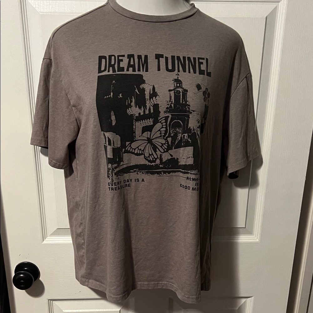 SHEIN Dream Tunnel Graphic Tee - Brown